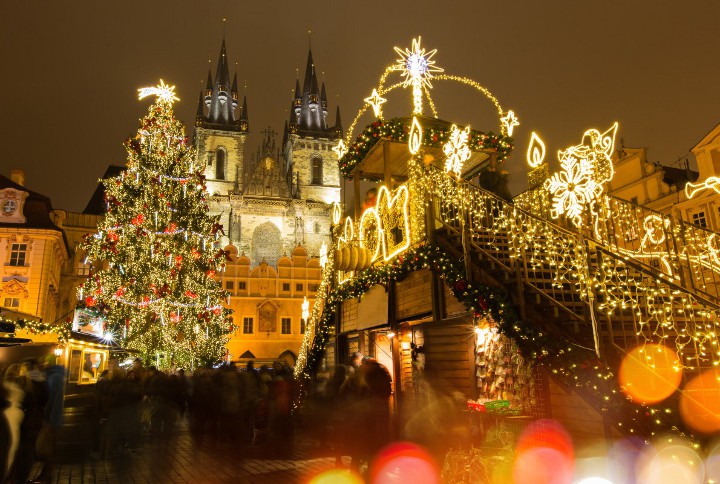 Décoration de rue de Noël à Prague