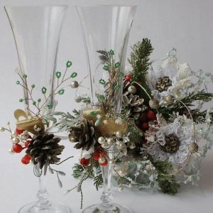 Beautiful ideas for decorating Christmas glasses