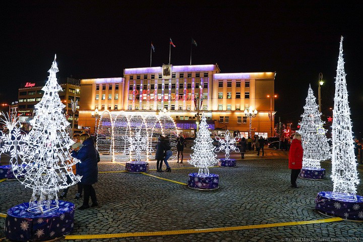 Décorations du Nouvel An dans les rues de Kaliningrad