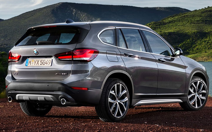 De första fotona av nya BMW X1 2020