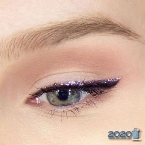 Brilliant eyeliner for the New Year 2020