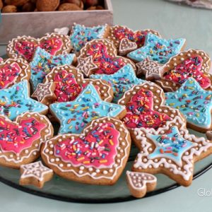 Comment décorer des biscuits au pain d'épice pour la nouvelle année 2020