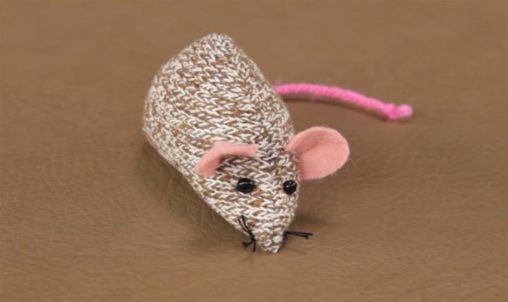 DIY dzianinowa mysz na nowy rok 2020