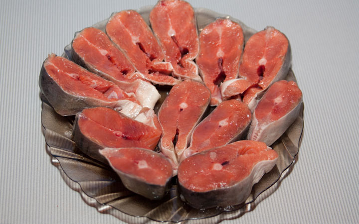 Cuisson du saumon rose pour le nouvel an 2020