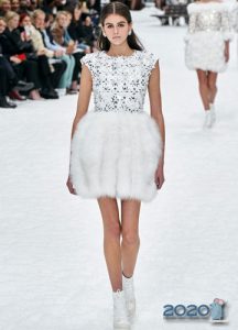Fusta din blană Chanel toamna-iarna 2019-2020