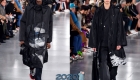 Sonbahar-kış 2019-2020 için moda erkek yağmurluklar