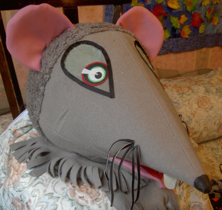 Mouse mask made of foam rubber for the New Year 2020