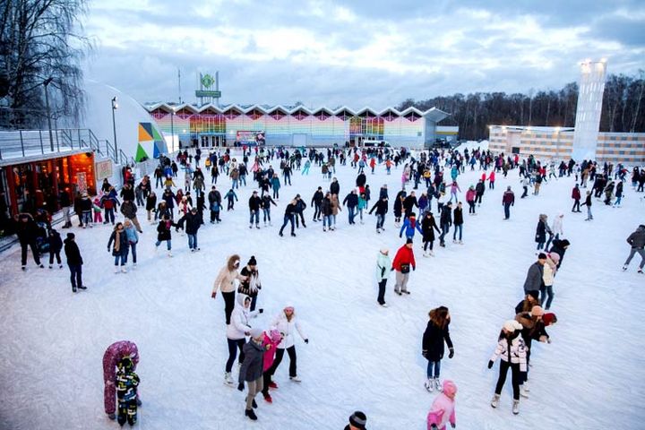 Skating rink in Sokolniki