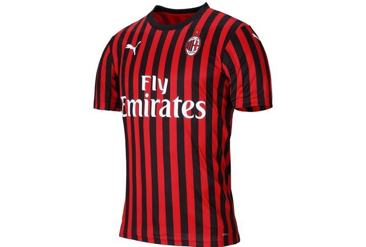 Milánská nová domácí uniforma pro roky 2019-2020