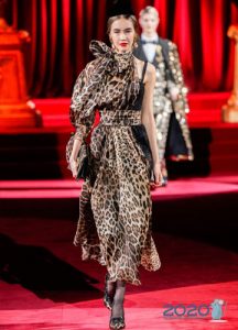 Dolce Gabbanna Outono-Inverno 2019-2020 Vestido de leopardo