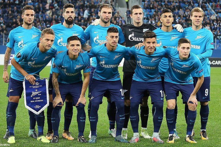 FC Zenit on the field