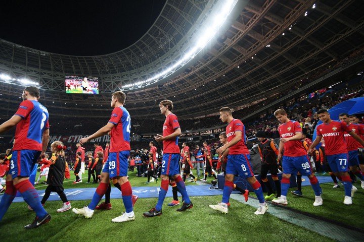 Jucători de fotbal CSKA pe teren