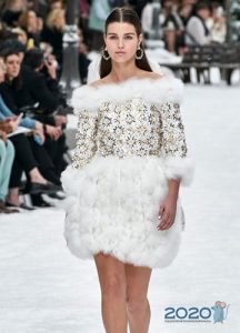 Rochie cu fustă de blană - Chanel toamnă-iarnă 2019-2020