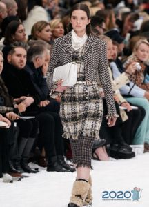 Sangkar bergaya Chanel jatuh musim sejuk 2019-2020