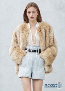Giacca di pelliccia alla moda inverno 2019-2020