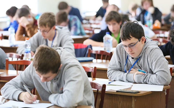 Critères d'évaluation des essais de l'examen en langue russe en 2020