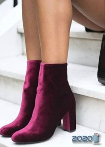 Violetiniai batai su kulkšnies rudens-žiemos 2019-2020