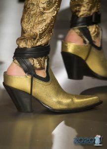 Shiny ankle boots fall-winter 2019-2020