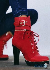 Ankle boots with lacing and buckles fall-winter 2019-2020