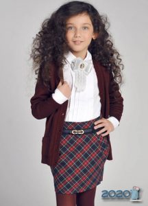 Bordo ceket - 2020 için okul modası