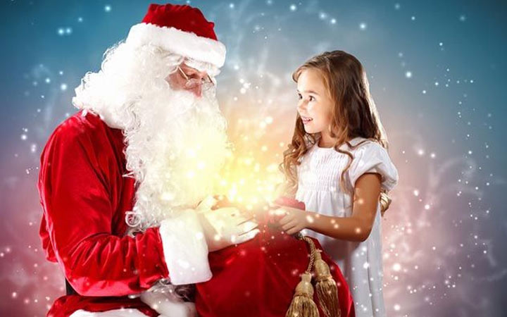 Chúc mừng trẻ em vào năm mới 2020 từ ông già Noel