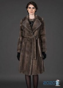 Russian mink - fashionable fur coats of 2020