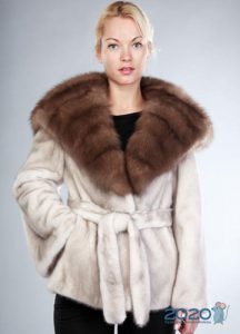 Palton Mink cu guler contrast - moda 2020