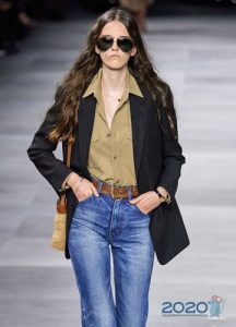 Klasik bluz - kadın modası ilkbahar-yaz 2020