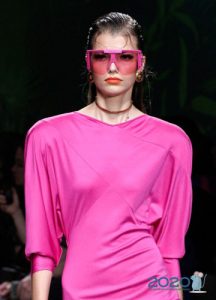 Gelas fesyen dengan kanta merah jambu musim bunga-musim panas 2020