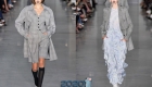 Elegante abrigo a cuadros en la moda primavera 2020