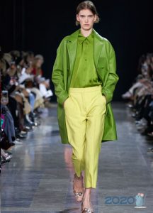 Zaļas ādas jaka 2020. gada pavasarī-vasarā
